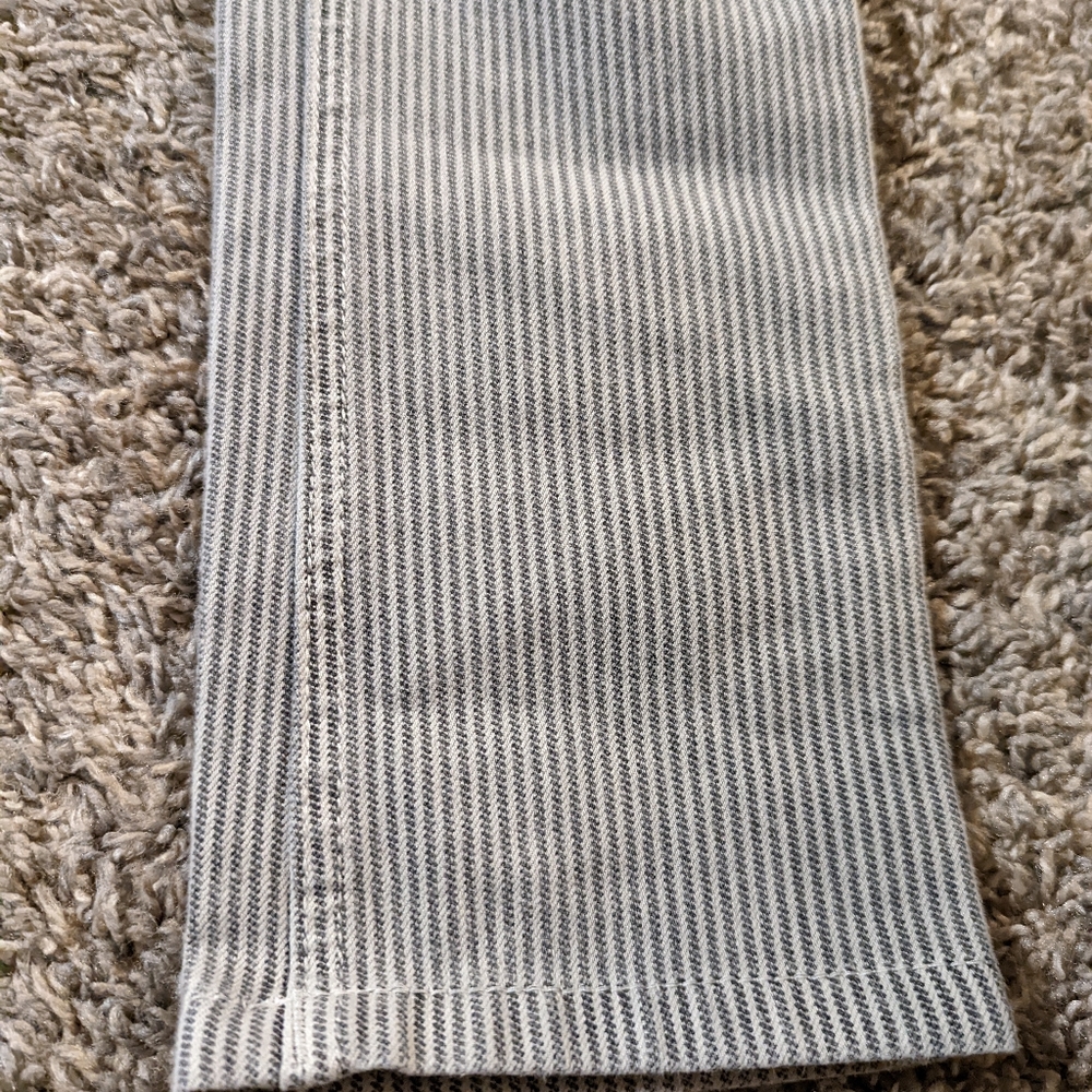 last sale.DL1961 pinstriped denim - Picture 8 of 10